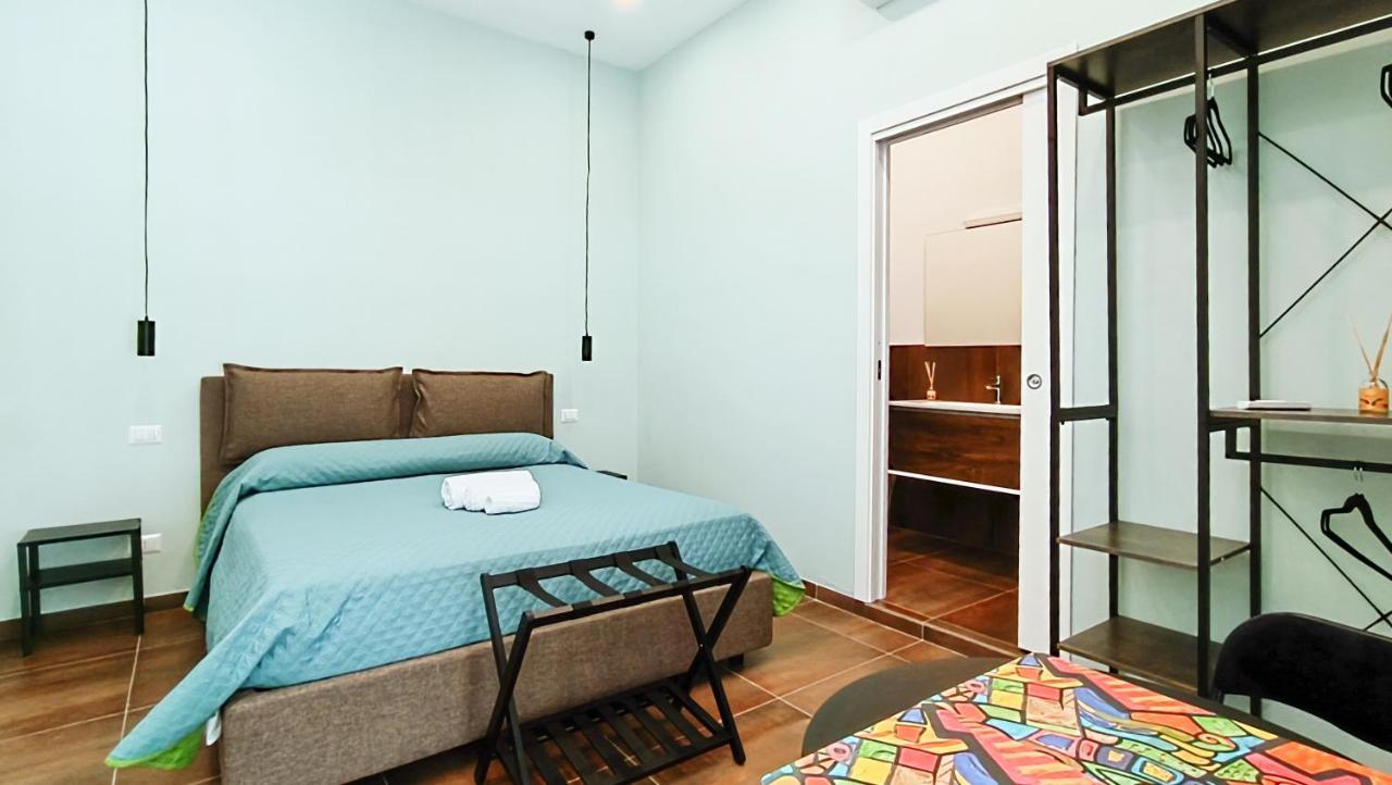 Bed and Breakfast Casa Calu Castel Sant'Elmo Neapel Exterior foto